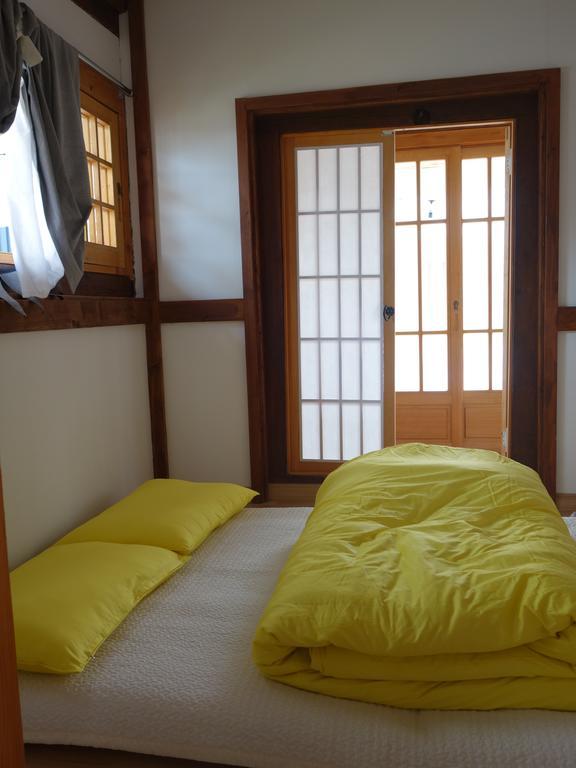 Hundred Years Hanok Mokpo Exterior photo