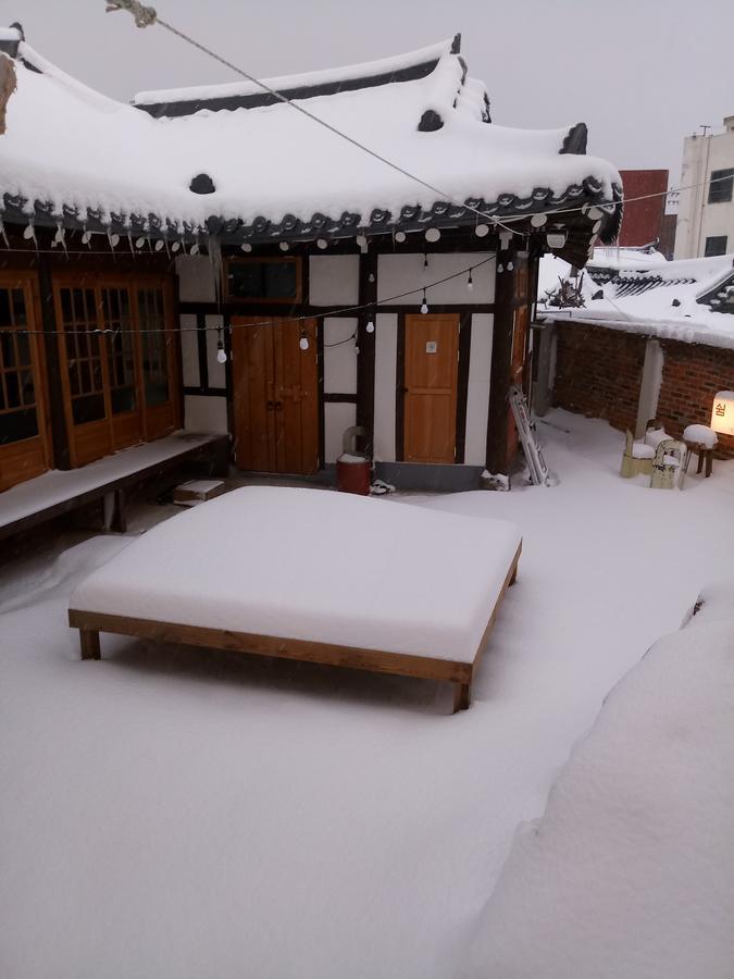 Hundred Years Hanok Mokpo Exterior photo