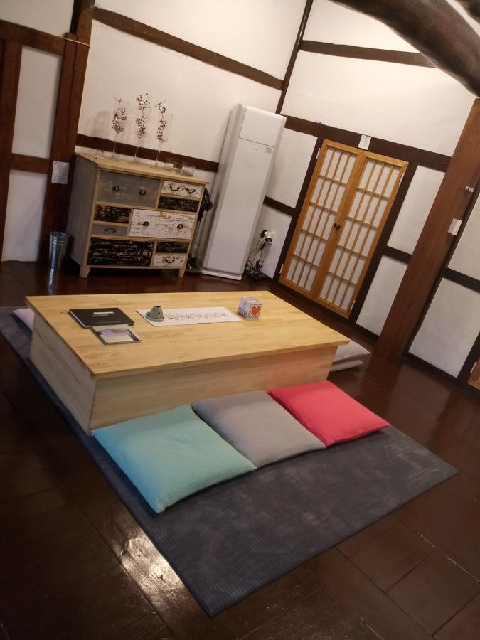 Hundred Years Hanok Mokpo Exterior photo